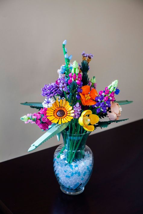 Did you know that Dr. White likes building Legos when she’s not in the office? You might even find some of her creations around the office—like this Lego flower bouquet! 💐  What is one of your favorite hobbies to do in your free time? ⬇️ Lego Bouquet, Building Legos, Lego Flower Bouquet, Lego Flowers, Flower Bouquet Vase, Sunflower Vase, Lego Display, Favorite Hobby, Lego Creations