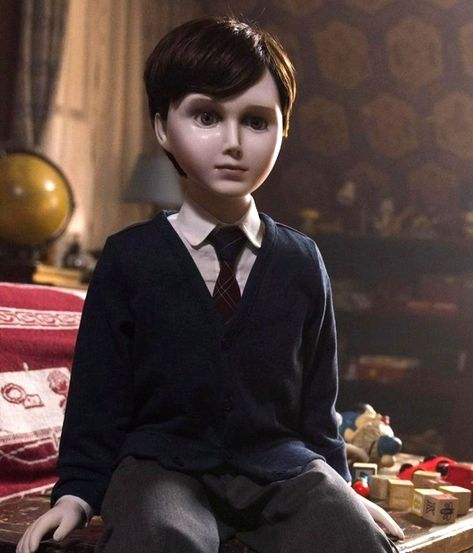 The Boy Movie, Brahms Mask The Boy, Baby Horror Movie Characters, The Boy Horror Movie, The Boy Brahms, The Boy 2016 Brahms, Megan Scary Doll, The Boy Movie Brahms, Brahms The Boy