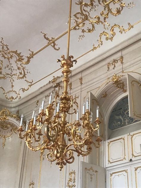 Rococo Room, Random Buildings, Vibe Images, Regency Era Aesthetic, Bridgerton Wallpaper, Regency Aesthetic, Rococo Aesthetic, French Aesthetic, Pink Victorian