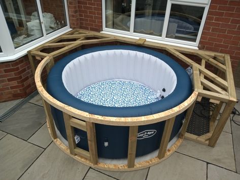 Whirpool Outdoor, Piscina Pallet, Whirlpool Deck, Lazy Spa, Hot Tub Landscaping, Hot Tub Surround, Hot Tub Patio, Inflatable Hot Tub, Inflatable Spas