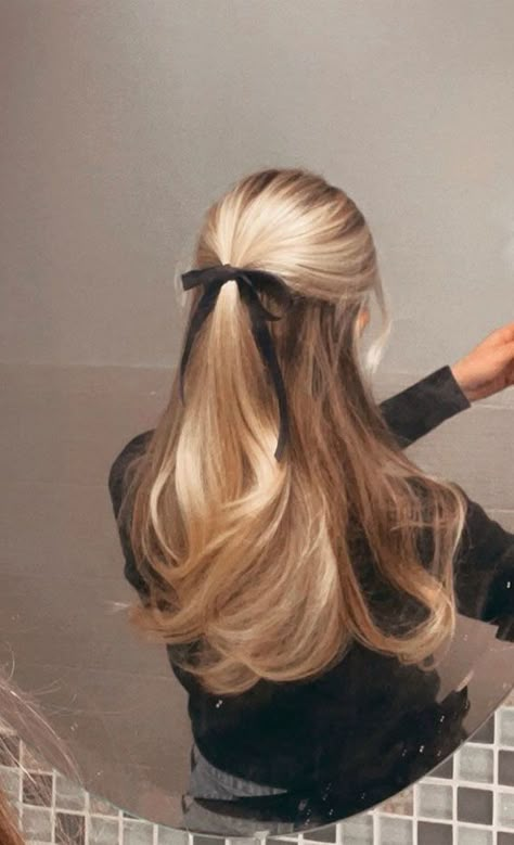 half up half down, easy half up, easy bun hairstyle, Half-Up with Claw Clips, cute hairstyle, claw clip hairstyle, bubble ponytail, everyday hairstyle, easy bun hair do, ponytail Bow Hairstyle, Ribbon Hairstyle, Updo Hairstyles, Long Blonde, Half Up Hair, Long Blonde Hair, Perfect Style, Aesthetic Hair, Hair Dos