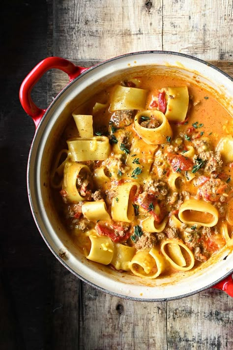 Creamy Beef Bolognese with Roasted Peppers | Serving dumplings Creamy Bolognese Pasta, Creamy Bolognese Sauce, Bolognese Soup, Creamy Bolognese, Serving Dumplings, Bolognese Pasta Bake, Beef Bolognese, Pasta Ground Beef, Bolognese Pasta