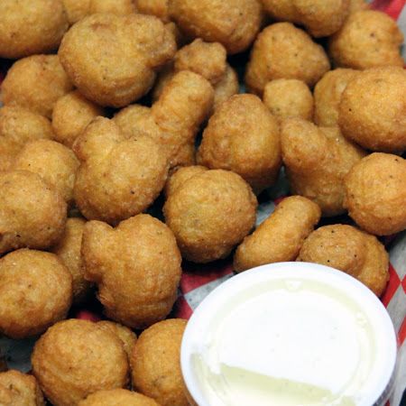 Batter Fried Mushrooms Recipe | Key Ingredient Fried Mushrooms Recipe, Fried Mushroom Recipes, Veggie Fries, Deep Fried Food, Fried Mushrooms, Fried Food, Mushroom Recipes, Parmesan Cheese, Deep Fried