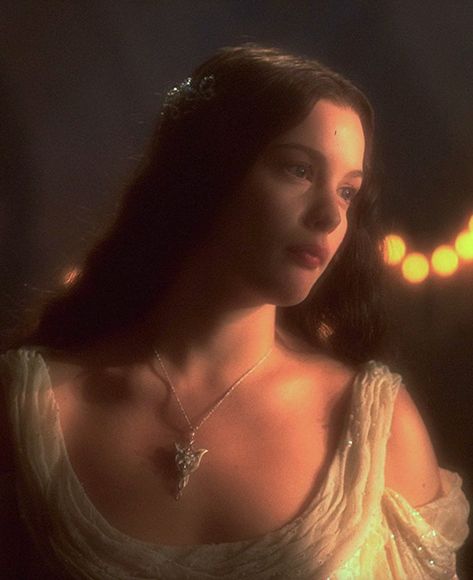 Arwen Undomiel, Lotr Elves, Concerning Hobbits, Pretty Costume, Power Ring, Fellowship Of The Ring, The Shire, Liv Tyler, Mia 3