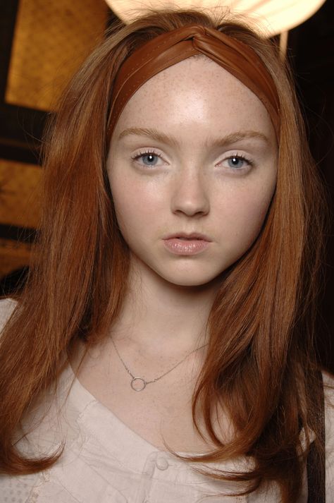 lily cole. english Headshot Makeup, Ginger Models, Jessica Wright, Face Angles, Lily Cole, Beautiful Freckles, Beautiful Red Hair, Sharon Stone, Red Hair Color