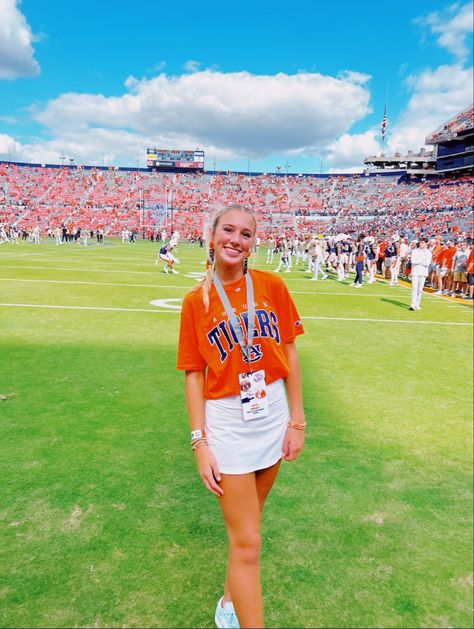 Auburn Clothes, College Football Game Outfit, Gameday Fits, College Gameday Outfits, Gameday Outfits, Fit Pics, College Gameday, College House, Sports Outfits