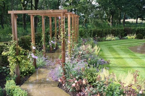 Garden Design Ideas Uk, Modern Planting, Small Back Gardens, Rose Garden Design, Garden Wood, Garden Layout Vegetable, Lawn Design, Back Garden Design, French Country Garden