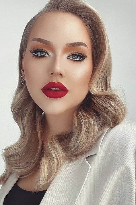 Trans Makeup Influencers You Should be Following Nikki Tutorials, Makeup Clown, Cruelty Free Makeup Brands, Applying Eye Makeup, Barbie Makeup, Beauty Vlogger, How To Apply Lipstick, Beauty Influencer, Cruelty Free Makeup