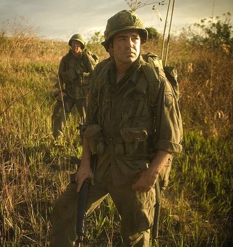 Ron Livingston Band Of Brothers, Richard Winters, Ron Livingston, Character Studies, Film Characters, Lost Without You, Band Of Brothers, Character Study, Army Men