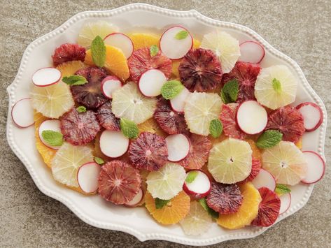 Citrus Salad Spring Dinner Party Recipes, Citrus Salad Recipes, Holiday Brunch Recipes, Food Network Recipes Pioneer Woman, Ree Drummond Recipes, Champagne Vinegar, Salad Easy, Citrus Salad, Spring Dinner