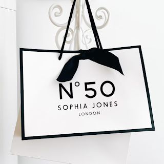 How to surprise someone by Rather Rude Cards: Best 50th Birthday Party ideas for Her Five Senses Gift, Birthday Gift Bags, Personalized Gift Bags, 40th Gifts, Gifts Fo, 50th Birthday Gifts, 40th Birthday Gifts, 50th Birthday Party, Personalized Birthday Gifts