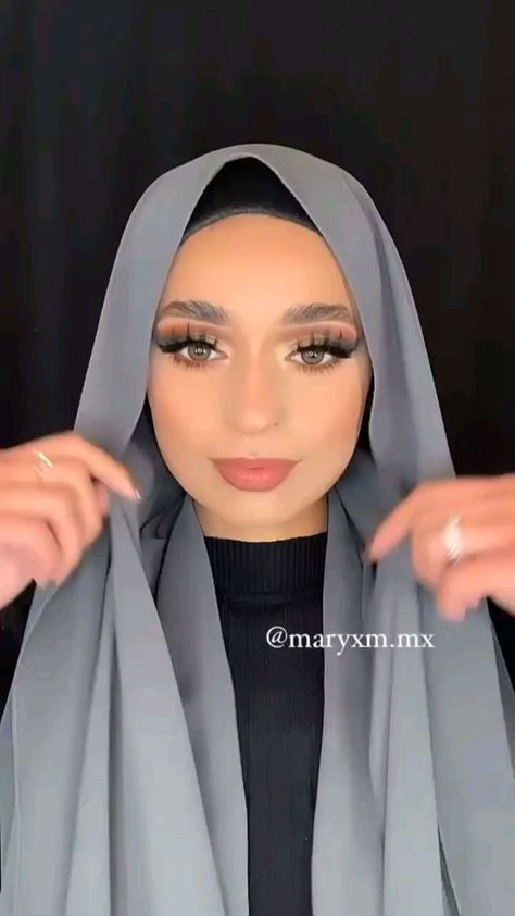 Layered Hijab, Boots Outfit Dress, Beau Hijab, Hijab Turban Style, Hijab Styling, Simple Hijab Tutorial, Street Hijab, Estilo Hijab, Hijab Designs