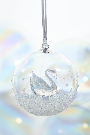 Christmas Ornament Aesthetic, Dramione Christmas, Ornament Aesthetic, Swarovski Christmas Ornaments, Swarovski Christmas, Christmas Ornaments To Make, Christmas Ball, Xmas Decor, Crystal Art