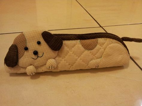 My first hand sewn project, a puppy pencil case Leaving Presents, Beginner Crafts, Pencil Cases, Diy Sewing Projects, A Puppy, Sewing Patterns Free, Kids Stuff, Diy Sewing, Fabric Crafts