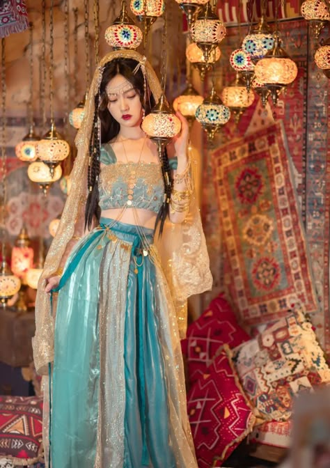 Concubine Outfit, Traditional Asian Dress, Hanfu Girl, Arabian Dress, Belly Dance Dress, Dancer Dress, Ancient Chinese Dress, Chinese Style Dress, Belly Dance Outfit