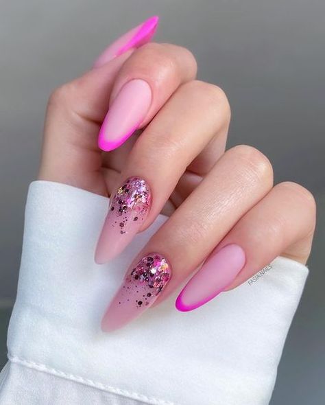 Birthday Nail Designs, Unghie Nail Art, Chrome Nails Designs, Pink Manicure, Nail Art For Beginners, Pink French, Almond Nail, Pink Nail Designs, Festival Nails