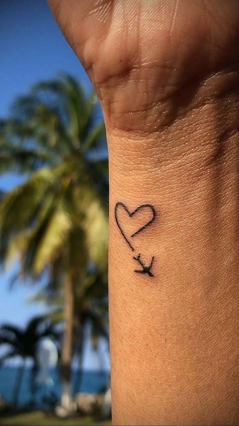 Unique & Cute Travel Tattoo Ideas For Women Tiny Tattoos With Meaning, Journey Tattoo, Plane Tattoo, Shape Tattoo, Small Tattoos With Meaning, Small Girl Tattoos, Tiny Tattoo, Trendy Tattoos, Small Tattoo