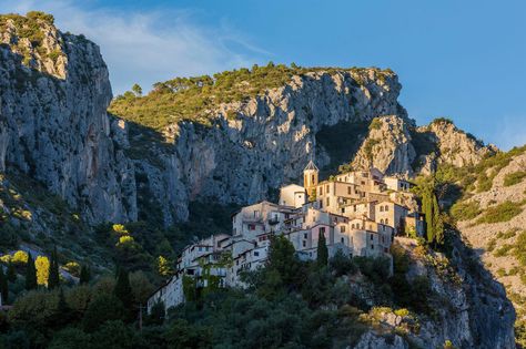 Picture of the village of Peillon, France Cliffside Town, The French Riviera, Fishing Villages, Future Travel, Filming Locations, French Riviera, The Mediterranean, Cannes, Mount Rushmore