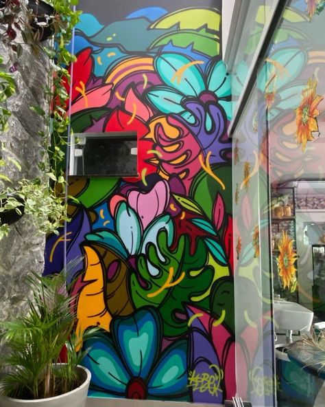 Indoor Graffiti Wall, Murals Street Art Creative, Wall Graffiti Ideas, Graffiti Flowers, Mural Art Design, Interior Murals, Arte Doodle, School Murals, Colorful Murals