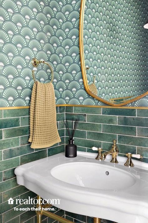 Vanilla Bathroom, Martini Wallpaper, Sea Green Bathrooms, Bathroom Wallpaper Modern, Mermaid Tile, Teal Tile, Green Tile Bathroom, Monochromatic Room, Toilet Tiles