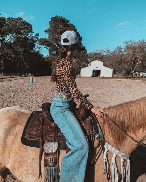 Barrel Race, Western Outfit, Barrel Racing, Barrel, Horses