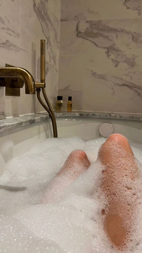 Bubble Bath Photography, Body Pics, Bath Aesthetic, Bathroom Picture, Cozy Bathroom, Bath Photography, Document Sign, Body Shower, Bathroom Pictures