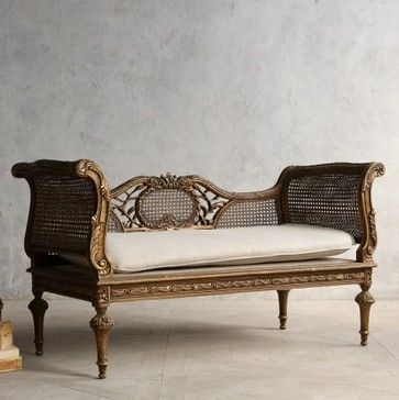 Eye For Design: Decorating With French Cane Settees Modular Bedroom, Vintage Settee, French Country Rug, Rustic Furniture Diy, French Sofa, French Home Decor, Plywood Furniture, French Furniture, Luxury Sofa