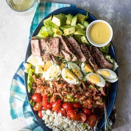 steak cobb salad Recipe - Foodness Gracious Steak Cobb Salad, Cobb Salad Dressing Recipe, Classic Cobb Salad Recipe, Steak Salad Recipe, Classic Cobb Salad, Cobb Salad Recipe, Healty Dinner, Classic Salad, Grilled Tofu