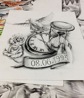 Jennifer | Maingriz Tattoo Design Rip Tattoo, Hourglass Tattoo, Date Tattoos, Kunst Tattoos, Clock Tattoo Design, Men Tattoos, Inspiration Tattoos, Watch Tattoos, Clock Tattoo