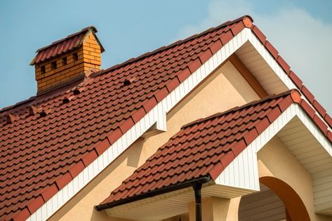 Shingled Roof, Brown Roofs, Light Pink Walls, French Buildings, Roof Cap, Shingle House, House Under Construction, Wooden Facade, Brick Chimney