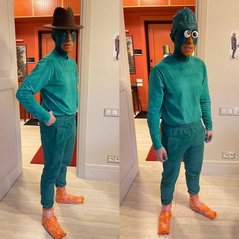 Funny party costume! Great idea for halloween or everyday life! Perry The Platypus Costume, Platypus Costume, Idea For Halloween, Perry The Platypus, Platypus, Party Funny, Mens Costumes, Costume Party, Everyday Life