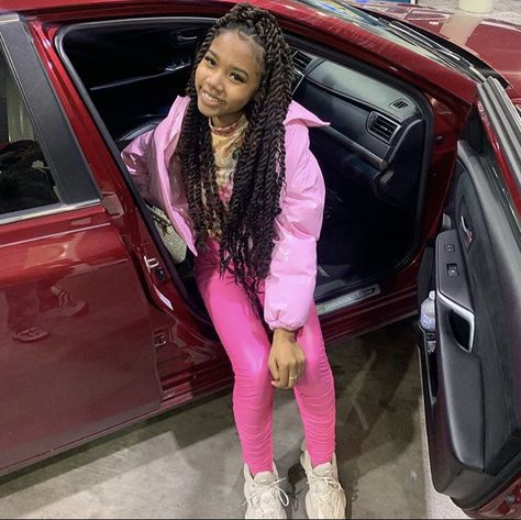 Jada Marie, Cute School Fits, Matching Outfits Best Friend, Weave Styles, Baddie Fits, Pretty Females, Winter Fits, Cute Swag Outfits, Teenager Outfits