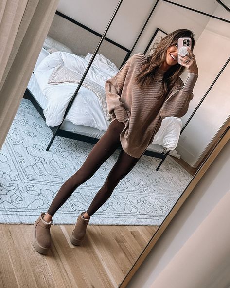 Brown Leggings Outfit, Look Legging, Winter Fashion Outfits Casual, Uggs Outfit, Legging Outfits, Athleisure Outfits, Autumn Outfit, Outfit Inspo Fall, Mode Inspiration