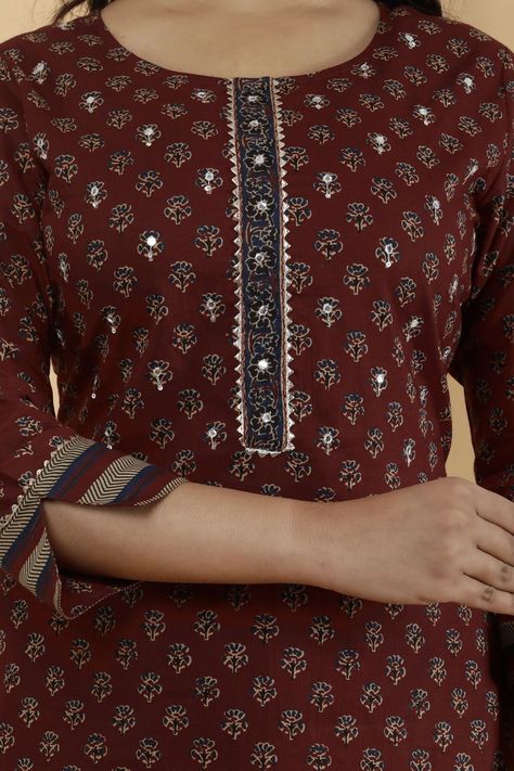 Kurti, Traditional Wear, Fashion Printed Kurti Designs, Kurtis Design, Stylish Kurtis, Salwar Neck Designs, Churidar Designs, Latest Kurti, Simple Kurta Designs, Designer Kurti Patterns, Neck Designs For Suits