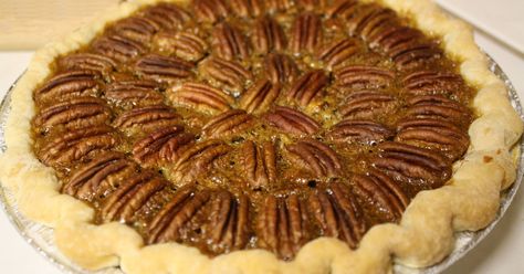 Irresistible Pecan Pie Salted Caramel Pecan Pie, Best Pecan Pie Recipe, Caramel Pecan Pie, Pecan Pie Cake, Best Pecan Pie, Recipe For 1, Small Batch Baking, Chocolate Pecan Pie, Dessert For Two