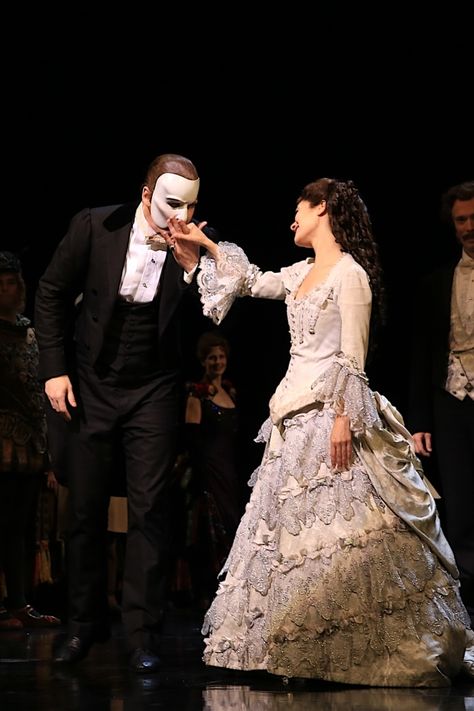 The Phantom of the Opera Celebrates Its 12,000th Broadway Performance - TheaterMania.com Broadway Phantom Of The Opera, Phantom Of The Opera Broadway Costumes, Phantom Of The Opera Theatre, Phantom Of The Opera Costumes, Pakistani Wedding Dresses Sisters, Broadway Performer, Phantom Of The Opera Musical, Phantom Of The Opera Broadway, Opera Performance