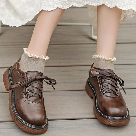 Soft Leather Shoes, Platform Oxfords, Crop Top With Jeans, Oxford Platform, Loafer Slippers, Pu Heels, Shoe Boot Sandals, Junior High School, Japanese Vintage