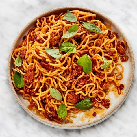 Spicy pork ragu Fresh Ramen Noodles, Bon Appetit Recipes, Pork Noodles, Ginger Pork, Drunken Noodles, Asian Noodles, Bon Appetite, Pork Dishes, Most Popular Recipes