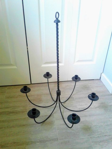 Solar Outside Lights, Solar Chandelier Diy, Diy Vanity Lights, Decorative Solar Lights, Glazing Furniture, Solar Chandelier, Chandelier Diy, Candlestick Chandelier, Mirror Frame Diy