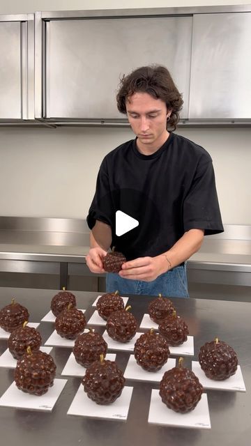 Chef Club Dessert Videos, Chocolate Fruit, Pastry Chef, Satisfying Video, Food Videos, Pastry, Chef, Dessert Recipes, Fruit