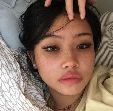 No Make Up Make Up Look, Freckles Makeup, Cute Makeup Looks, Grunge Makeup, Grunge Hair, Pretty Makeup, Cute Makeup, Aesthetic Makeup, Makeup Inspo