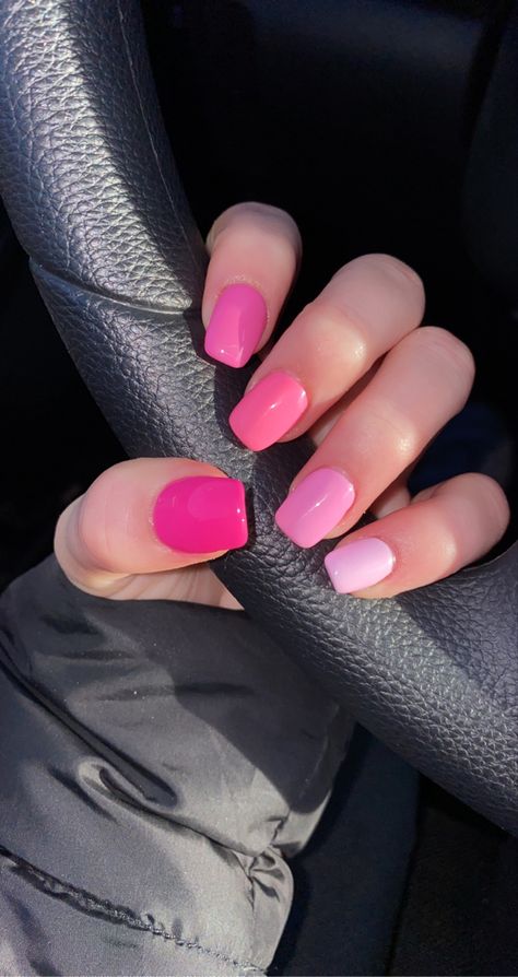 Cute Nails Multi Color, Multi Colored Nails Pink Shades, Rainbow Pink Nails, Different Colour Pink Nails, Plain Gel Nail Ideas, Simple Spring Nails Pink, Pink Color Block Nails, Pink Summer Nails Simple, Multicolored Pink Nails