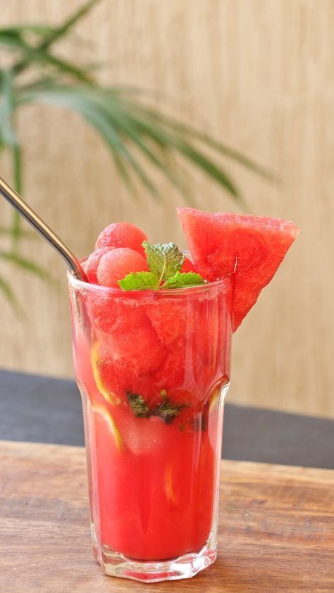 Watermelon Mojito Recipe, Watermelon Mojito, Mojito Recipe, Watermelon Lemonade, Watermelon Recipes, Watermelon Juice, New Menu, Mocktails, Mojito