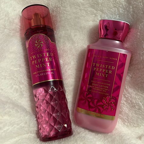 Bath & Body Works Twisted Peppermint Scents Body Lotion 8 Fl Oz / 236 Ml Fragrance Mist 8 Fl Oz / 236 Ml New Never Used Peppermint Bath And Body Works, Body Scents, Perfume And Lotion, Twisted Peppermint, Scented Body Lotion, Shower Products, Bath N Body Works, Perfume Body Spray, Body Hygiene