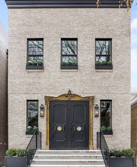 This "Windy City Rehab" House Is on the Market for $1.45 Million - Chicago House Designed by Alison Victoria Windy City Rehab, Rehab House, Alison Victoria, Chicago Homes, Three Story House, Chicago House, French Oak Flooring, Exterior Remodel, Brick Facade