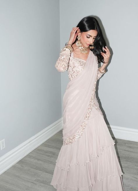 Dusty Pink Fabric, Pearl Border, Gown Party Wear, Indian Look, Stylish Suit, Desi Clothes, Traditional Indian Outfits, Indian Gowns Dresses, Saree Models