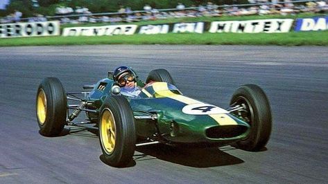 Jim Clark, Lotus F1, Classic Race Cars, Grand Prix Cars, Lotus Car, Gilles Villeneuve, British Grand Prix, Classic Racing Cars, Old Race Cars