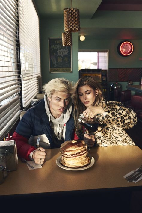 Blue Smith, Winter Campaign, Lucky Blue Smith, Lucky Blue, Fall Denim, Hailey Baldwin, How To Pose, Hailey Bieber, Couple Shoot