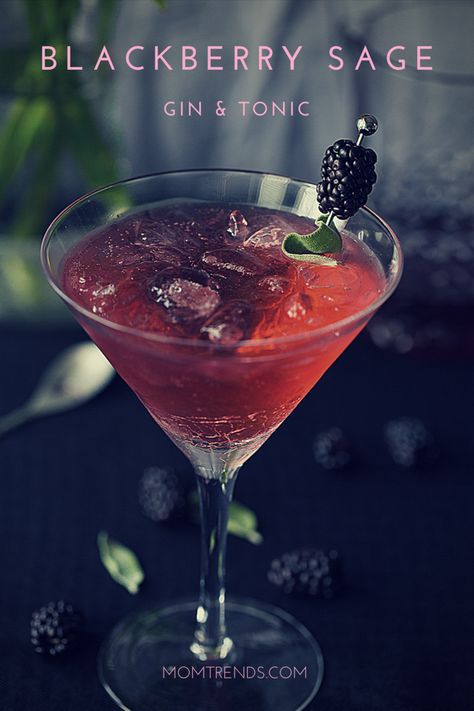 Tonic Cocktails, Blackberry Cocktail, Best Gin Cocktails, Vodka Tonic, Frozen Cocktail Recipes, Coffee Milkshake, Cocktail Chic, Tonic Recipe, Banana Coffee