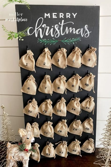 Countdown Ideas, Homemade Advent Calendars, Advent Ideas, Cookie Display, Christmas Advent Calendar Diy, Advent For Kids, Holiday Countdown, Rustic Holiday Decor, Advent Calendars For Kids